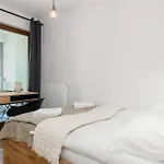 Apartment Bukowska 18 With Balcony Mtp By Renters