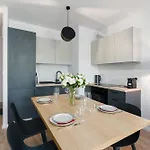 Bukowska 18 With Balcony Mtp By Renters Apartment *