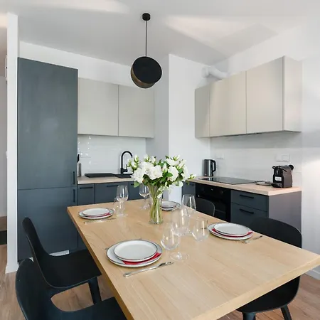 Bukowska 18 With Balcony Mtp By Renters Apartment *