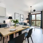 Bukowska 18 With Balcony Mtp By Renters Apartment