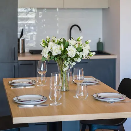 Bukowska 18 With Balcony Mtp By Renters * بوزنان
