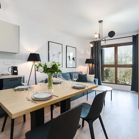 Bukowska 18 With Balcony Mtp By Renters Apartment