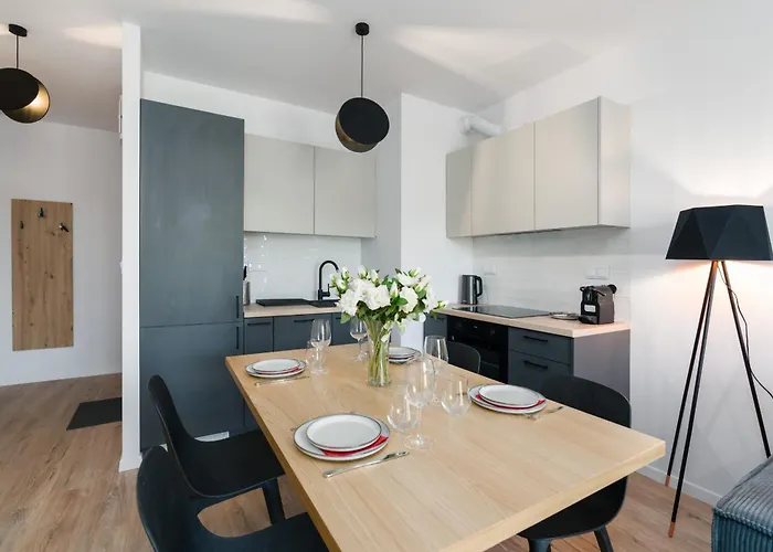 Bukowska 18 With Balcony Mtp By Renters Апартаменты *