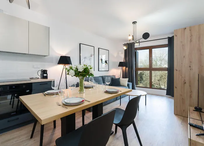 Bukowska 18 With Balcony Mtp By Renters Appartement